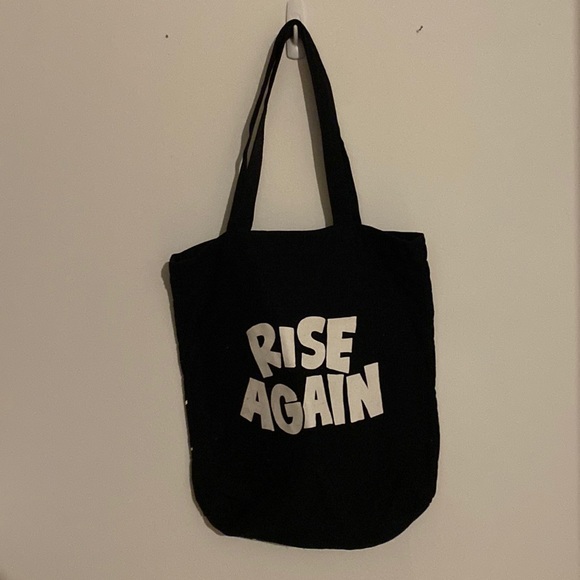 Brand: Uniqlo x Verdy - Picture 1 of 2